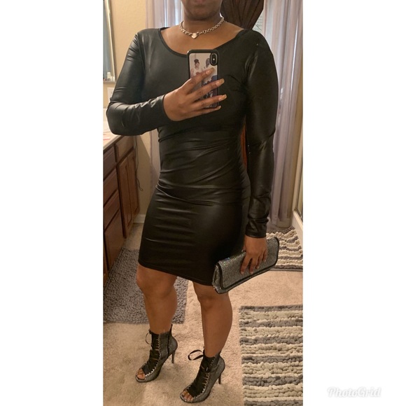 Dresses & Skirts - 🖤🖤 Black Sexy Dress 🖤🖤